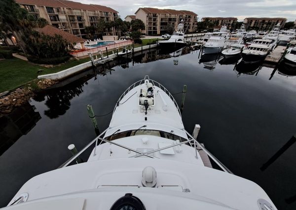 Hatteras 68 Convertible image