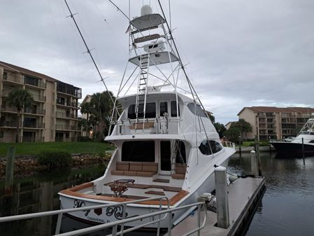 Hatteras 68 Convertible image