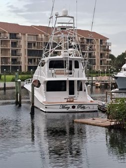 Hatteras 68 Convertible image