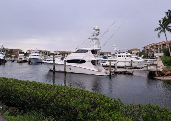 Hatteras 68 Convertible image