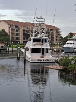 Hatteras 68 Convertible image