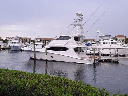 Hatteras 68 Convertible image