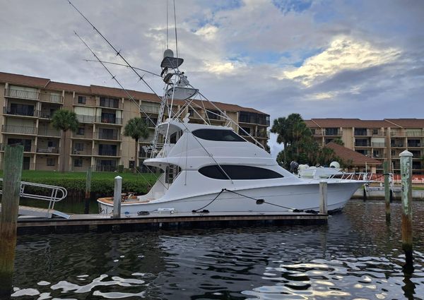 Hatteras 68 Convertible image