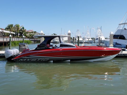 Mystic-powerboats M3800 - main image