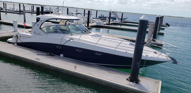 Sea Ray 420 Sundancer - main image