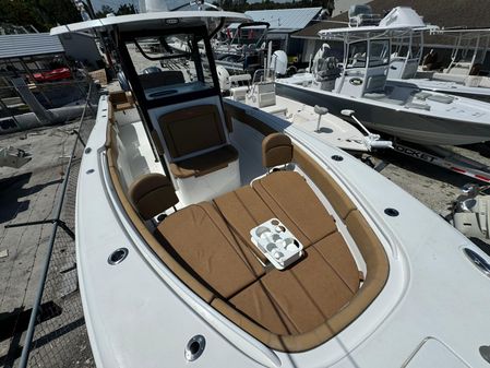 Sea Hunt Gamefish 30 Forward Seating image