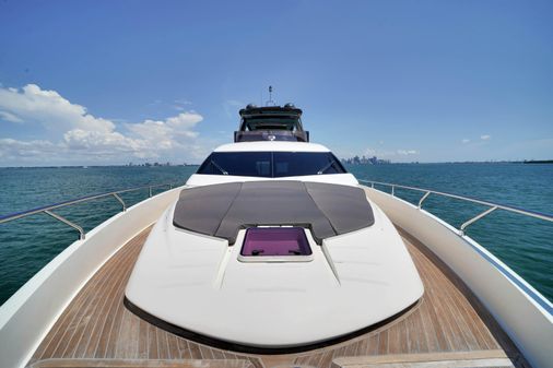 Ferretti Yachts 700 image