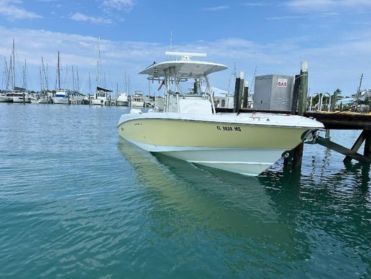 Boston-whaler 320-OUTRAGE - main image