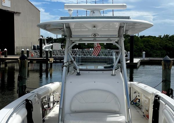 Boston-whaler 320-OUTRAGE image