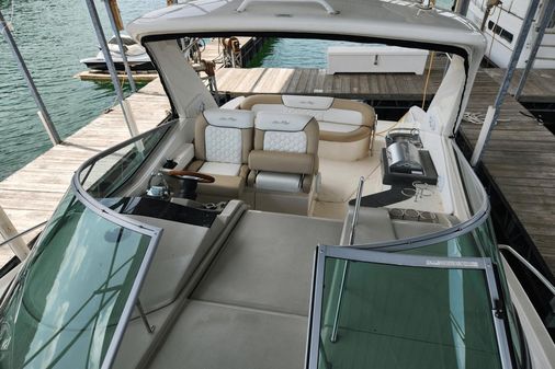 Sea Ray 330 Sundancer image