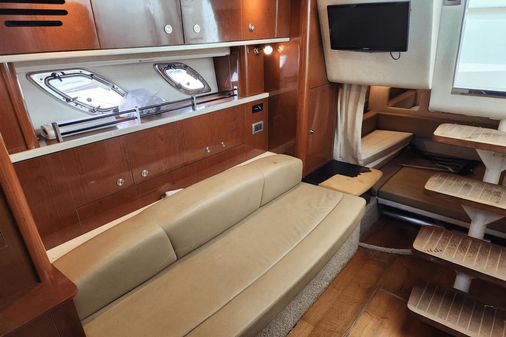 Sea Ray 330 Sundancer image