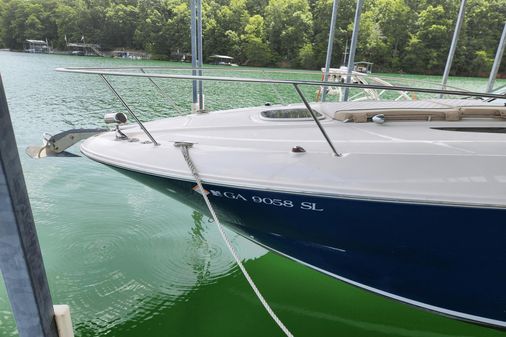 Sea Ray 330 Sundancer image