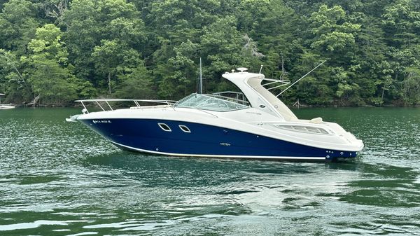 Sea Ray 330 Sundancer 