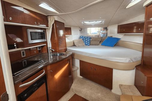 Sea Ray 330 Sundancer image