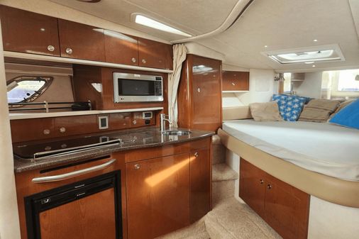 Sea Ray 330 Sundancer image