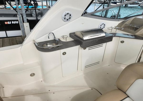 Sea Ray 330 Sundancer image