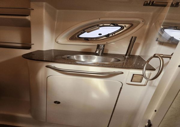 Sea Ray 330 Sundancer image