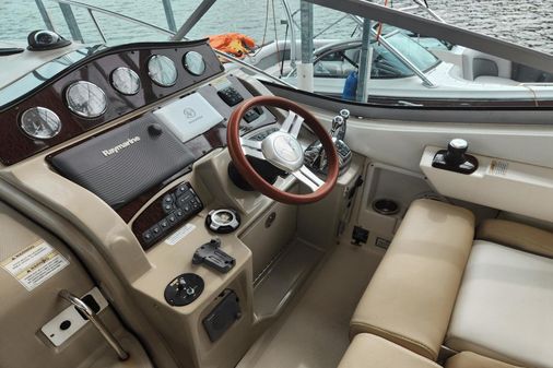 Sea Ray 330 Sundancer image