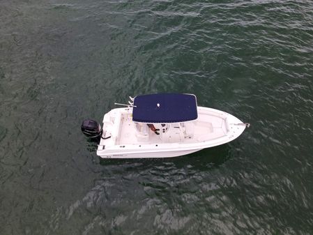 Boston Whaler 220 Outrage image