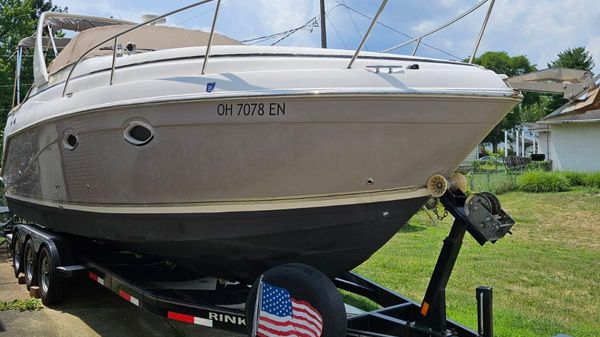 Rinker Fiesta Vee 270 