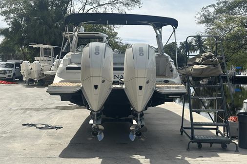 Sea Ray 290 SDX OUTBOARD image