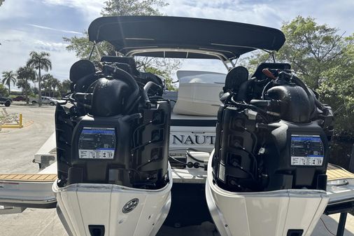 Sea Ray 290 SDX OUTBOARD image