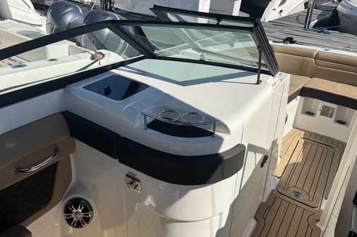 Sea Ray 290 SDX OB image