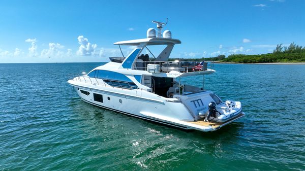 Azimut 66 image