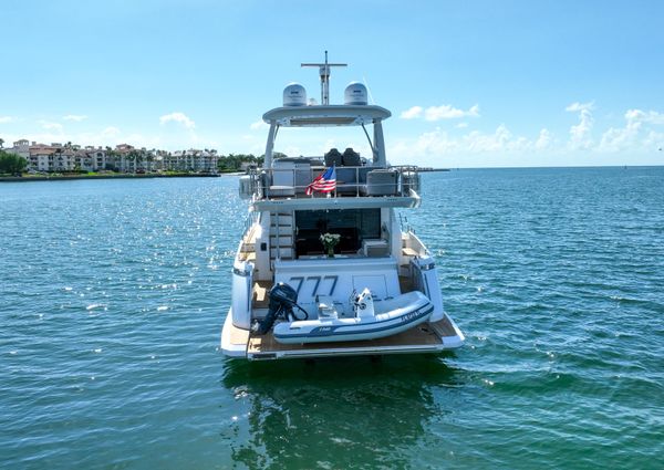 Azimut 66 image