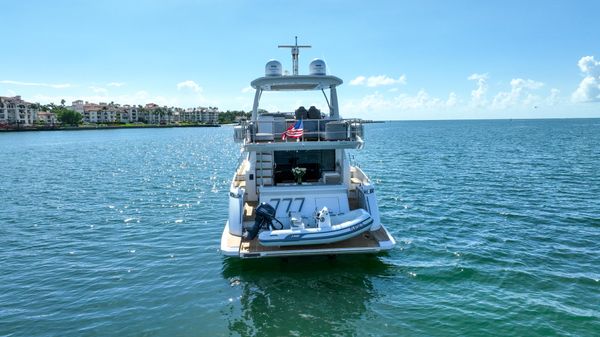 Azimut 66 image