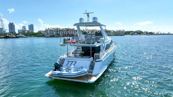 Azimut 66 image