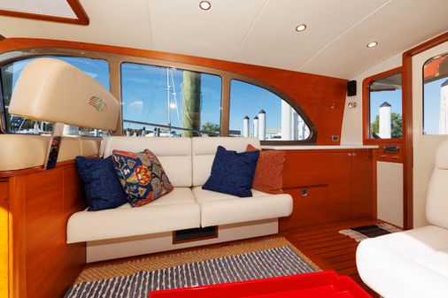 Palm Beach Motor Yachts PB50 image