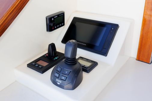 Palm Beach Motor Yachts PB50 image