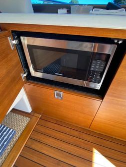 Palm Beach Motor Yachts PB50 image