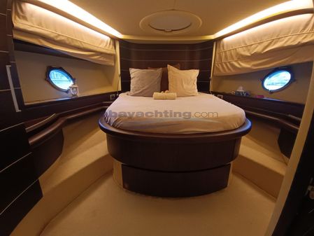 Azimut 68S 68 S image