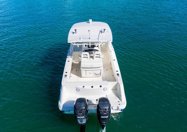 Boston-whaler 320-OUTRAGE image