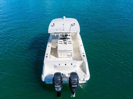 Boston-whaler 320-OUTRAGE image