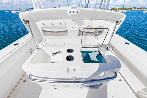 Boston-whaler 320-OUTRAGE image