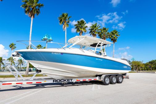 Boston-whaler 320-OUTRAGE image