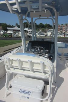 Robalo R230-CENTER-CONSOLE image