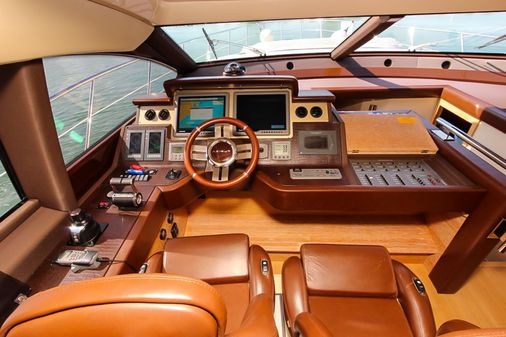 Azimut 70 image