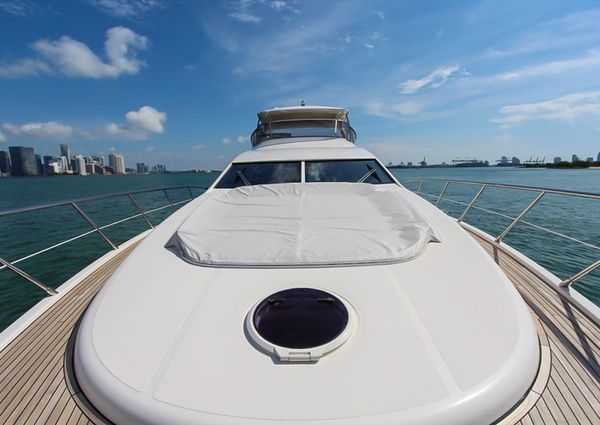 Azimut 70 image