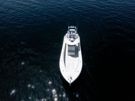 Yellowfin 34 image