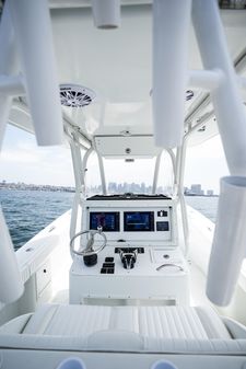 Yellowfin 34 image