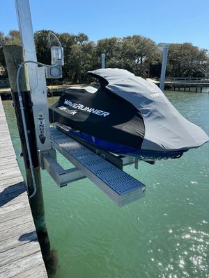 Yamaha-waverunner 1800 - main image