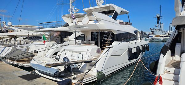 Sunseeker Manhattan 66 image