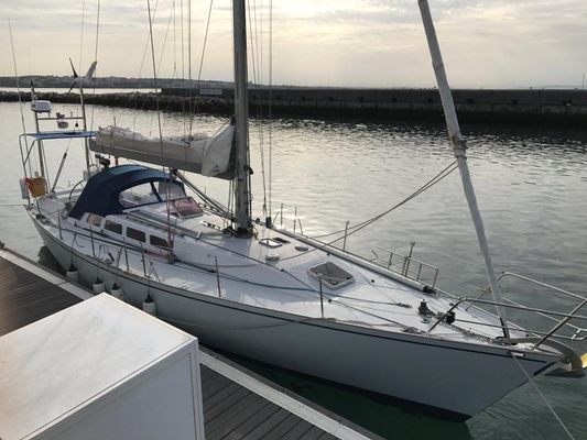 Laurent Giles 43' light displacement cruiser - main image