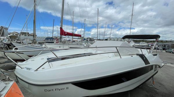 Beneteau Flyer 8.8 Sundeck