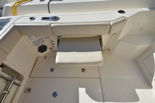Boston-whaler 325-CONQUEST image