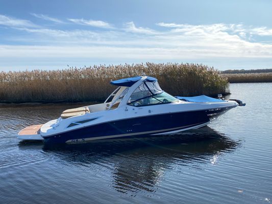 Sea Ray 300 SLX - main image